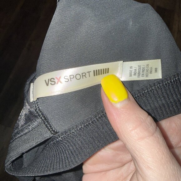 VICTORIA'S SECRET VSX Knockout Front-Close Sport Bra size 38 D - Picture 4 of 4